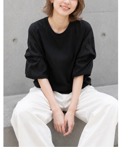 FAZVY(ファズビー)の「バブルスリーブTシャツ(Tシャツ/カットソー・レディース・ホワイト/ブラック・FREE)」の6枚目の写真
