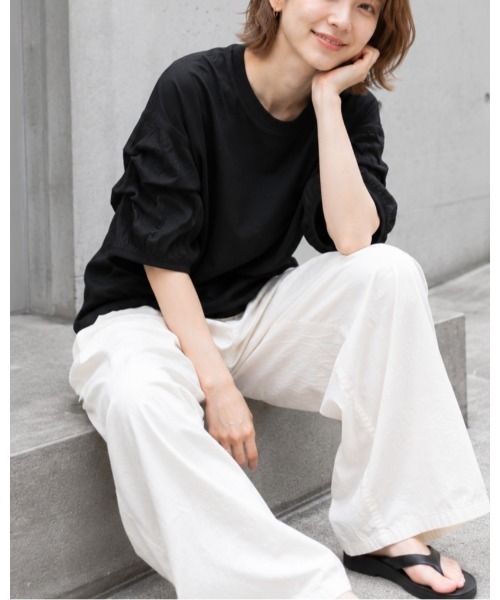 FAZVY(ファズビー)の「バブルスリーブTシャツ(Tシャツ/カットソー・レディース・ホワイト/ブラック・FREE)」の7枚目の写真