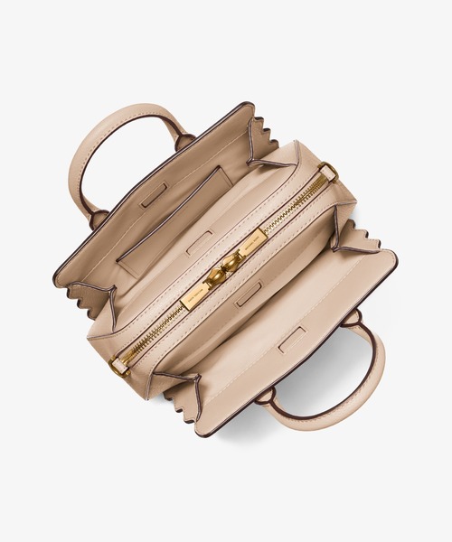 MICHAEL KORS(マイケルコース)の「LAILA ぺブルレザー コンバーチブル クロスボディバッグ エクストラスモール(ショルダーバッグ・レディース・ベージュ系・FREE)」の3枚目の写真