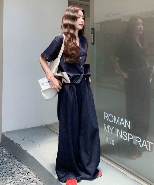 FAVORITO(ファヴォリート)の「デニムトップスワイドパンツセットアップ(セットアップ・レディース・ダークブルー・S/M/L/XL)」の2枚目の写真