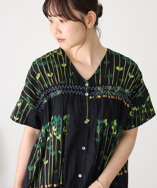 KILKI(キルキー)の「kilki Vネックシャツワンピース ビーンスプラウト 半袖(シャツワンピース・レディース・ブラック系/ホワイト系・FREE)」の22枚目の写真