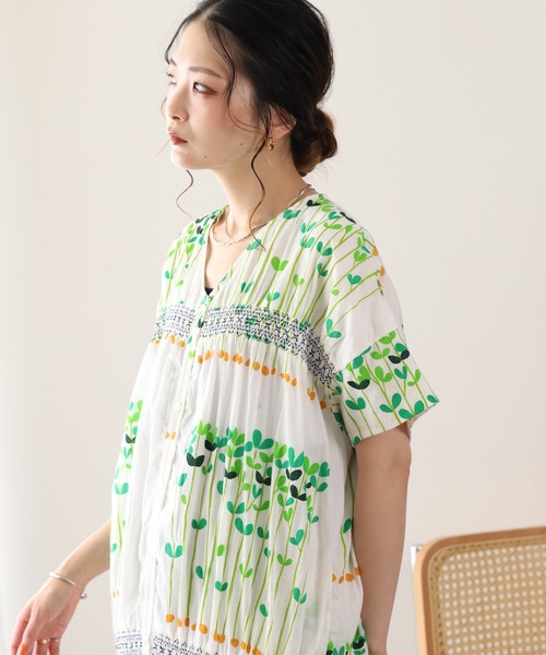 KILKI(キルキー)の「kilki Vネックシャツワンピース ビーンスプラウト 半袖(シャツワンピース・レディース・ブラック系/ホワイト系・FREE)」の4枚目の写真