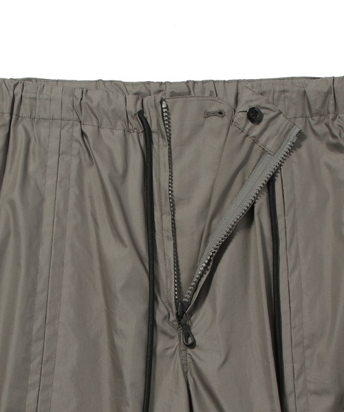 onegravity(ワングラビティ)の「onegravity / ウールシルクタフタ ニータックカーゴ(カーゴパンツ・メンズ・グレー/ブラック・LARGE/MEDIUM)」の5枚目の写真