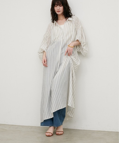 LARUTA(ラルータ)の「【LARUTA】ボリュームスリーブたっぷりギャザー襟付きワンピース(ワンピース・レディース・ダークブラウン/オフホワイト/サックスブルー/オレンジ・MEDIUM/LARGE)」の2枚目の写真