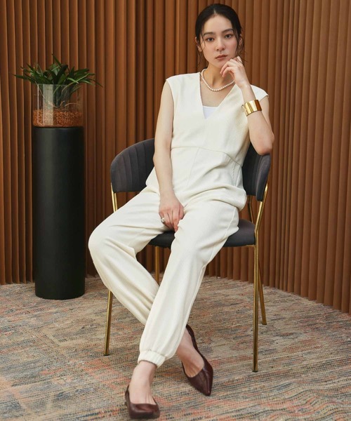 ELFRANK(エルフランク)の「【2026AW】【S~Lサイズ展開】Vネックリブジョガーオールインワン【洗える】(サロペット/オーバーオール・レディース・オフホワイト/ブラック・S/M/L)」の7枚目の写真