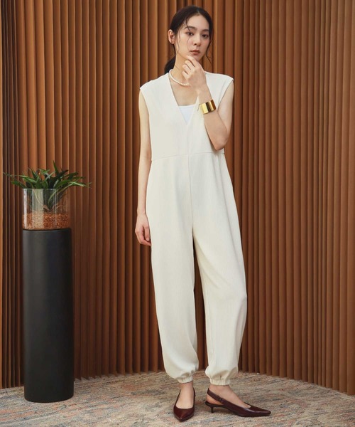 ELFRANK(エルフランク)の「【2026AW】【S~Lサイズ展開】Vネックリブジョガーオールインワン【洗える】(サロペット/オーバーオール・レディース・オフホワイト/ブラック・S/M/L)」の21枚目の写真