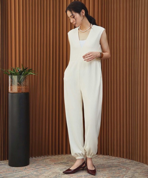 ELFRANK(エルフランク)の「【2026AW】【S~Lサイズ展開】Vネックリブジョガーオールインワン【洗える】(サロペット/オーバーオール・レディース・オフホワイト/ブラック・S/M/L)」の22枚目の写真