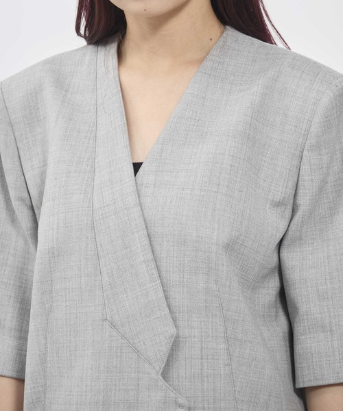 AKIRANAKA（アキラナカ）の「【AKIRANAKA/アキラナカ】Amalia jacket（ノーカラージャケット・レディース・ブラック/グレー・1/2）」の15枚目の写真