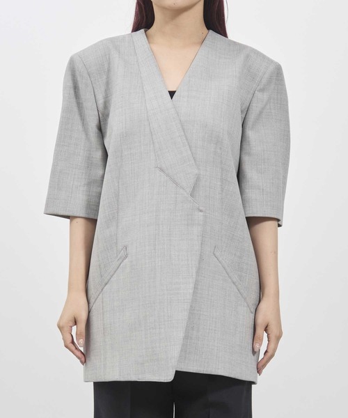 AKIRANAKA（アキラナカ）の「【AKIRANAKA/アキラナカ】Amalia jacket（ノーカラージャケット・レディース・ブラック/グレー・1/2）」の10枚目の写真