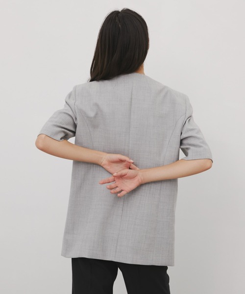 AKIRANAKA（アキラナカ）の「【AKIRANAKA/アキラナカ】Amalia jacket（ノーカラージャケット・レディース・ブラック/グレー・1/2）」の9枚目の写真