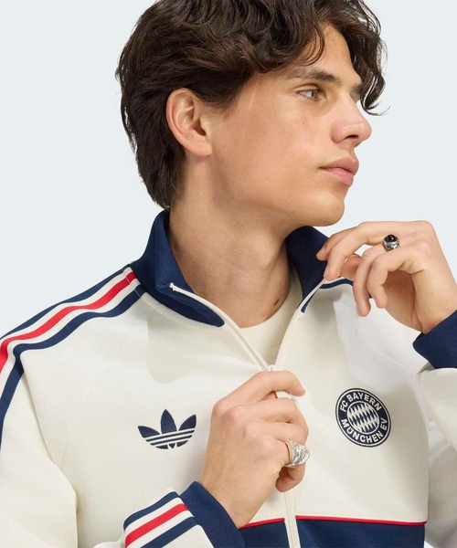 adidas(アディダス)の「FCバイエルン・ミュンヘン OG トラックトップ / ジャージ / トラックジャケット / アディダス adidas(ジャージ・メンズ・ホワイト・X-LARGE/SMALL/MEDIUM/LARGE/XXX-LARGE/XX-LARGE)」の3枚目の写真