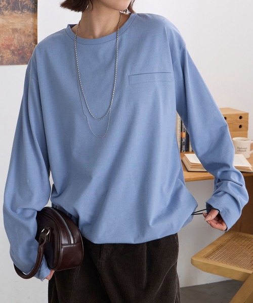 MONO-MART（モノマート）の「なめらかシルケット｜裾ドロスト フェイクポケットデザイン ルーズロンT ＜UVカット＞（Tシャツ/カットソー・レディース・ブラウン/グレイッシュブルー/イエロー系/オフホワイト/ダークグレー/グレイッシュベージュ/ブラック・M/L）」の6枚目の写真