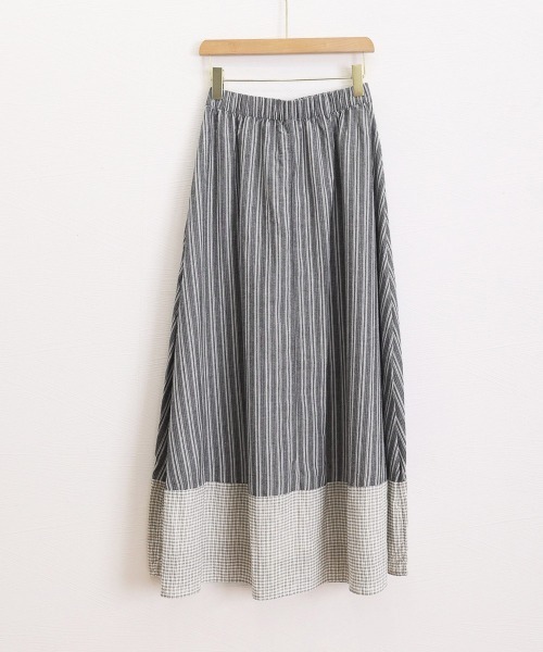 Miniministore（ミニミニストア）の「ストライプ柄ロングスカートフレアスカート（スカート・レディース・ブラック/ダークブルー・M/L）」の5枚目の写真
