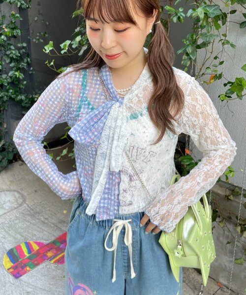 HELLO.SANFRANCISCO(ハローサンフランシスコ)の「【HELLO.SANFRANCISCO】レース切替ボウタイTEE(Tシャツ/カットソー・レディース・ブルー/ピンク・ONE SIZE)」の2枚目の写真