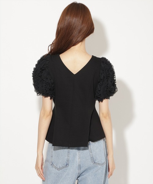 AND COUTURE(アンドクチュール)の「フリルスリーブペプラムカットプルオーバー(Tシャツ/カットソー・レディース・アイボリー/ブラック・FREE)」の11枚目の写真