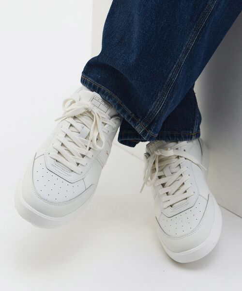 tommy jeans(トミー ジーンズ)の「【オンライン限定】ライトウェイトレザースニーカー(スニーカー・メンズ・ブラック/ホワイト・40inch/26.5cm/27.5cm/44/26cm)」の9枚目の写真