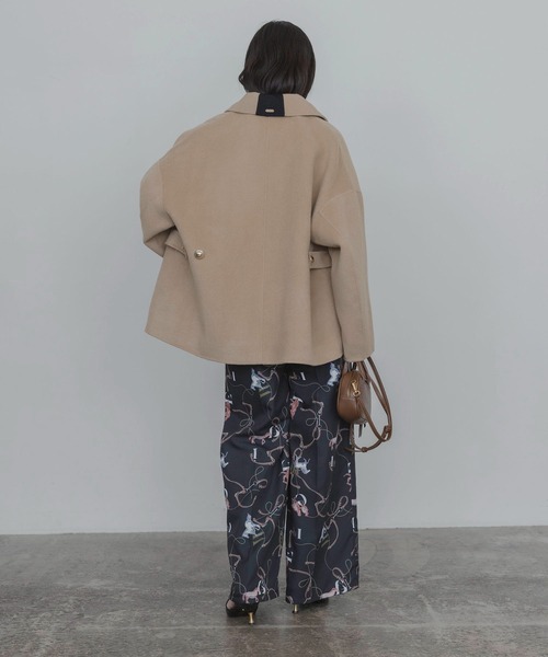 Eimee Law(エイミーロウ)の「ホースビットプリント センタープレスパンツ(その他パンツ・レディース・ライトベージュ/ブラウン/ブラック・MEDIUM)」の6枚目の写真