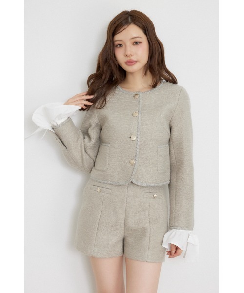 rienda(リエンダ)の「【AW先行アイテム】2WAYゴールドボタンジャケット 秋服 冬服(ノーカラージャケット・レディース・グレー/アイボリー/ベージュ・SMALL/MEDIUM)」の3枚目の写真