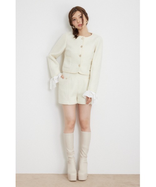 rienda(リエンダ)の「【AW先行アイテム】2WAYゴールドボタンジャケット 秋服 冬服(ノーカラージャケット・レディース・グレー/アイボリー/ベージュ・SMALL/MEDIUM)」の4枚目の写真