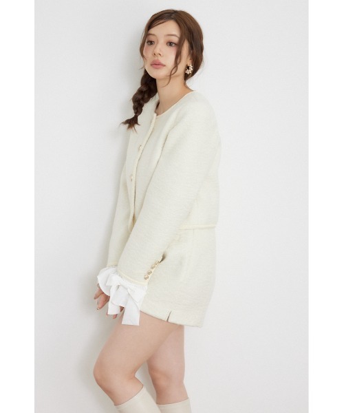 rienda(リエンダ)の「【AW先行アイテム】2WAYゴールドボタンジャケット 秋服 冬服(ノーカラージャケット・レディース・グレー/アイボリー/ベージュ・SMALL/MEDIUM)」の8枚目の写真