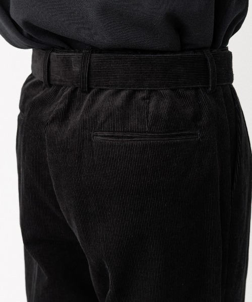 ADAM ET ROPE'（アダムエロペ）の「コーデュロイベルテッドイージーパンツ（その他パンツ・メンズ・チャコールグレー/ブラック・S/M/L）」の10枚目の写真