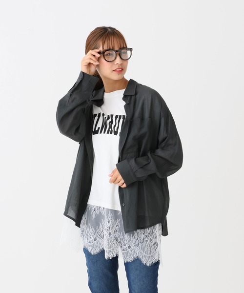 HEART MARKET(ハートマーケット)の「Vボイルゆるシアーシャツチュニック(シャツ/ブラウス・レディース・グレイッシュベージュ/レッド/モカ/ブラック・FREE)」の2枚目の写真