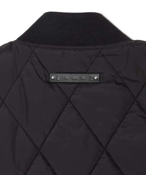 CRIMIE(クライミー)の「DIAMOND-QUILTED ZIP VEST(ダウンベスト・メンズ・ブラック・XXL/XL/L/M/S)」の5枚目の写真