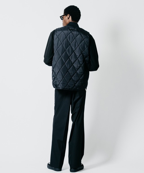 CRIMIE(クライミー)の「DIAMOND-QUILTED ZIP VEST(ダウンベスト・メンズ・ブラック・XXL/XL/L/M/S)」の10枚目の写真