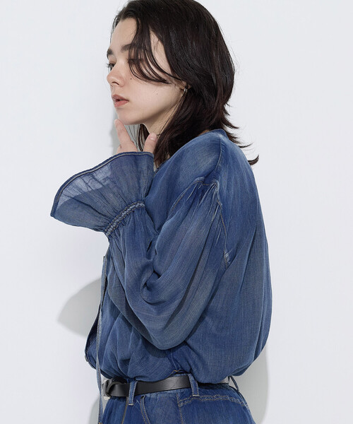 K.T KIYOKO TAKASE(キヨコタカセ)の「2.2オンスシフォンデニム シャツ(シャツ/ブラウス・レディース・ブルー/ブラック/サックスブルー・11号/9号/7号)」の11枚目の写真
