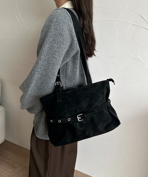 apres jour clair(アプレジュールクレア)の「【apres jour clair】ベルトデザインバッグ(トートバッグ・レディース・ブラック/ベージュ/ブラウン系その他・FREE)」の5枚目の写真