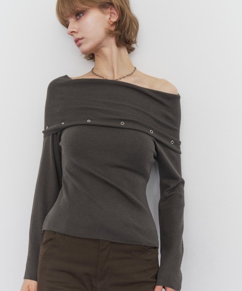 Rohwel(ローウェル)の「Off-Shoulder Eyelet Knit / オフショルダー アイレットニット(ニット/セーター・レディース・ライトグレー/チャコールグレー/ブラック・FREE)」の1枚目の写真