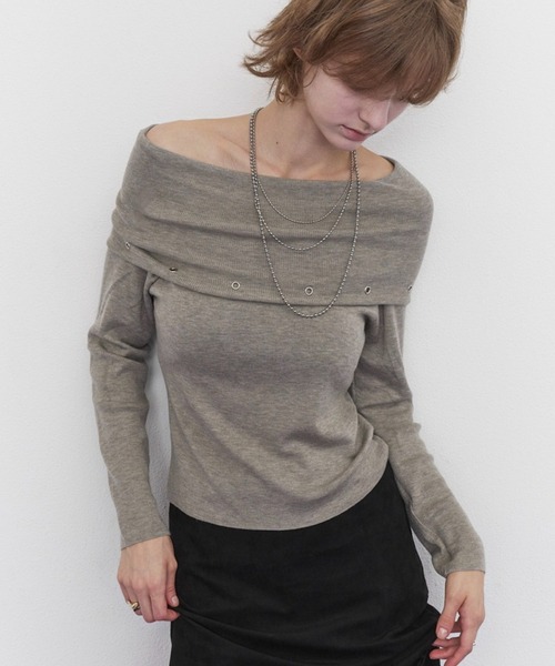 Rohwel(ローウェル)の「Off-Shoulder Eyelet Knit / オフショルダー アイレットニット(ニット/セーター・レディース・ライトグレー/チャコールグレー/ブラック・FREE)」の3枚目の写真