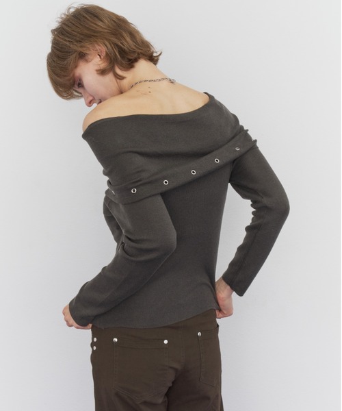 Rohwel(ローウェル)の「Off-Shoulder Eyelet Knit / オフショルダー アイレットニット(ニット/セーター・レディース・ライトグレー/チャコールグレー/ブラック・FREE)」の8枚目の写真