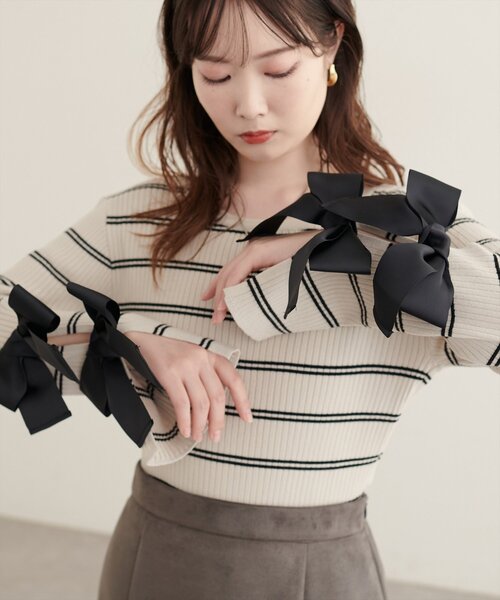 natural couture(ナチュラルクチュール)の「袖リボンマルチWAYニット(ニット/セーター・レディース・ネイビー/チャコールグレー/モカ/その他1・FREE)」の12枚目の写真