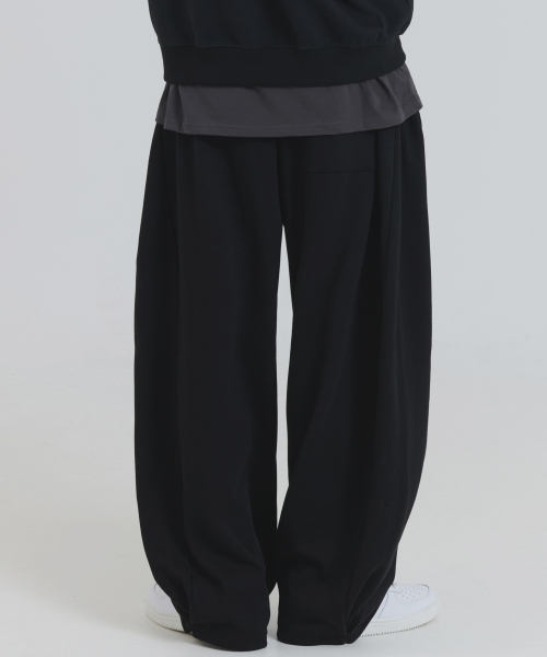 PIANER(ピアネール)の「ピンチカーブドスウェットパンツ(ブラック)(スウェットパンツ・レディース・ブラック・MEDIUM/LARGE/X-LARGE)」の7枚目の写真