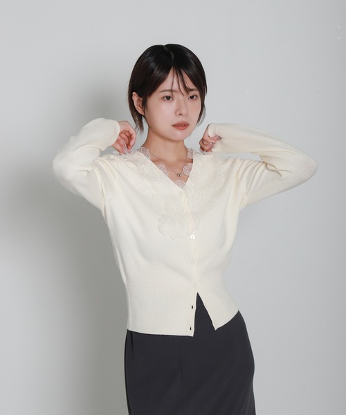 libelle more(リベル モア)の「モチーフレースVネックカーディガン(カーディガン/ボレロ・レディース・アイボリー/マスタード/ブラック・M)」の4枚目の写真
