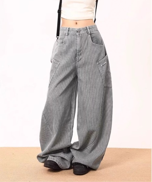 Lilamusant（リラミュゾン）の「【RS】【Lilamusant(リラミュゾン)】バレルシルエットストライプデニムパンツ カーブパンツ ワイドパンツ 韓国ストリート Y2K（デニムパンツ・レディース・ネイビー・M）」の4枚目の写真