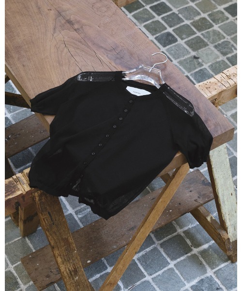 TODAYFUL(トゥデイフル)の「Sheer Knit Cardigan(カーディガン/ボレロ・レディース・ライトグレー/ブラック/アイボリー・FREE)」の6枚目の写真