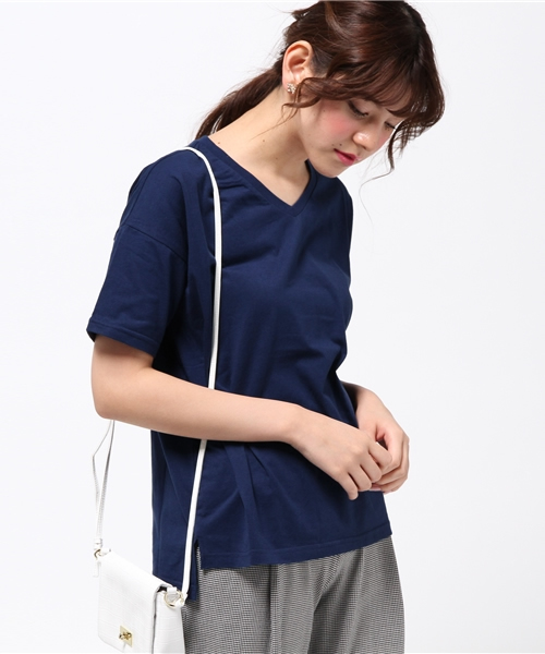 NATURAL BEAUTY BASIC（ナチュラルビューティーベーシック）の「オーガニックコットンＶネックＴシャツ（Tシャツ/カットソー・レディース・ホワイト/グレー/カーキ/ネイビー・MEDIUM）」の4枚目の写真