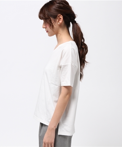 NATURAL BEAUTY BASIC（ナチュラルビューティーベーシック）の「オーガニックコットンＶネックＴシャツ（Tシャツ/カットソー・レディース・ホワイト/グレー/カーキ/ネイビー・MEDIUM）」の6枚目の写真