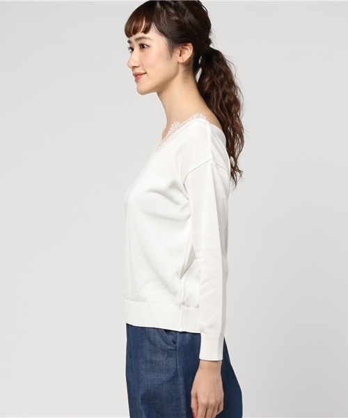 INTERPLANET（インタープラネット）の「Vネックレース見えニット（ニット/セーター・レディース・ブラック/ライトグレー/オフホワイト・FREE）」の5枚目の写真