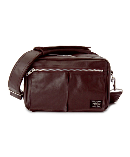 PORTER（ポーター）の「PORTER FREE STYLE CAMERA BAG LARGE <B印 YOSHIDA SELECT>（ショルダーバッグ・メンズ・ブラック/ブラウン系その他/ブラウン・ONE SIZE）」の2枚目の写真