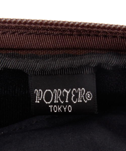 PORTER（ポーター）の「PORTER FREE STYLE CAMERA BAG LARGE <B印 YOSHIDA SELECT>（ショルダーバッグ・メンズ・ブラック/ブラウン系その他/ブラウン・ONE SIZE）」の16枚目の写真