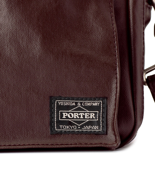 PORTER（ポーター）の「PORTER FREE STYLE CAMERA BAG LARGE <B印 YOSHIDA SELECT>（ショルダーバッグ・メンズ・ブラック/ブラウン系その他/ブラウン・ONE SIZE）」の8枚目の写真