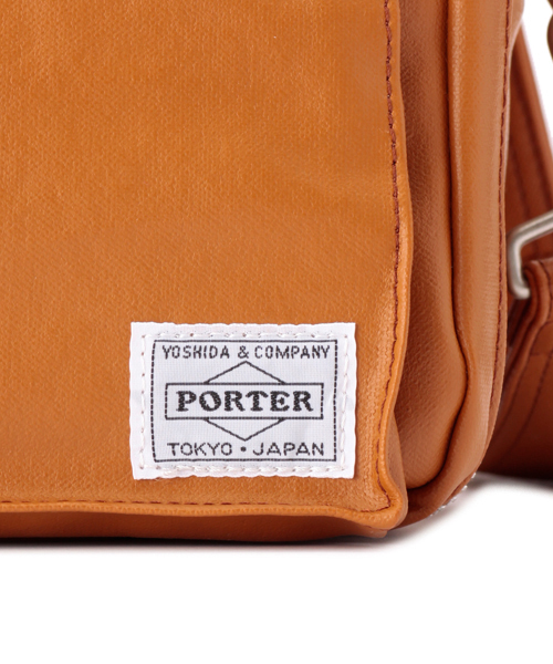 PORTER（ポーター）の「PORTER FREE STYLE CAMERA BAG LARGE <B印 YOSHIDA SELECT>（ショルダーバッグ・メンズ・ブラック/ブラウン系その他/ブラウン・ONE SIZE）」の9枚目の写真