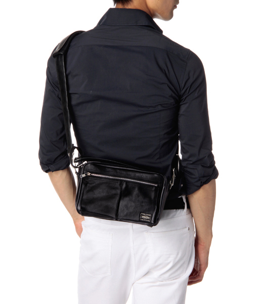 PORTER（ポーター）の「PORTER FREE STYLE CAMERA BAG LARGE <B印 YOSHIDA SELECT>（ショルダーバッグ・メンズ・ブラック/ブラウン系その他/ブラウン・ONE SIZE）」の10枚目の写真