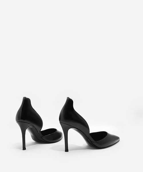 CHARLES & KEITH(チャールズ & キース)の「ドルセイスティレット / D'ORSAY STILETTOS(パンプス・レディース・ライトグレー/バーガンディー/ブラック・23cm/24cm/23.5cm/25cm/22.5cm)」の7枚目の写真