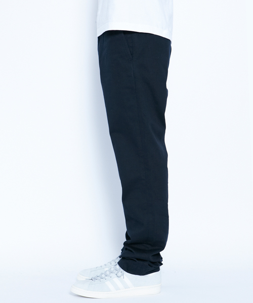 XLARGE(エクストララージ)の「SLIM FIT CHINO(チノパンツ・メンズ・ベージュ/カーキ/オリーブ/ネイビー・30inch/32inch/34inch/36inch)」の5枚目の写真
