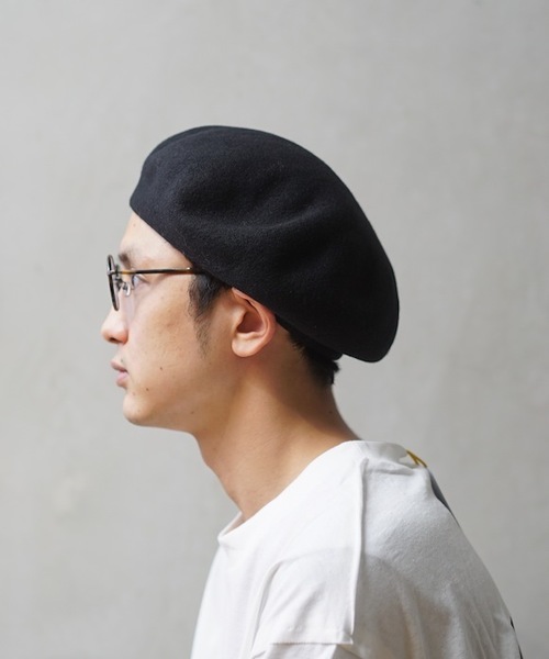 KAIKO(カイコー)の「KAIKO BASQUE BERET(ハンチング/ベレー帽・メンズ・ブラック/ベージュ/ネイビー・FREE)」の4枚目の写真