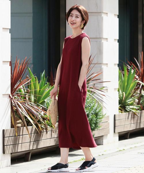 BEAUTY&YOUTH UNITED ARROWS（ビューティーアンドユースユナイテッドアローズ）の「BY∴ トタンテレコノースリーブワンピース -手洗い可能-（ワンピース・レディース・モカ/ワインレッド/ブラック・FREE）」の3枚目の写真